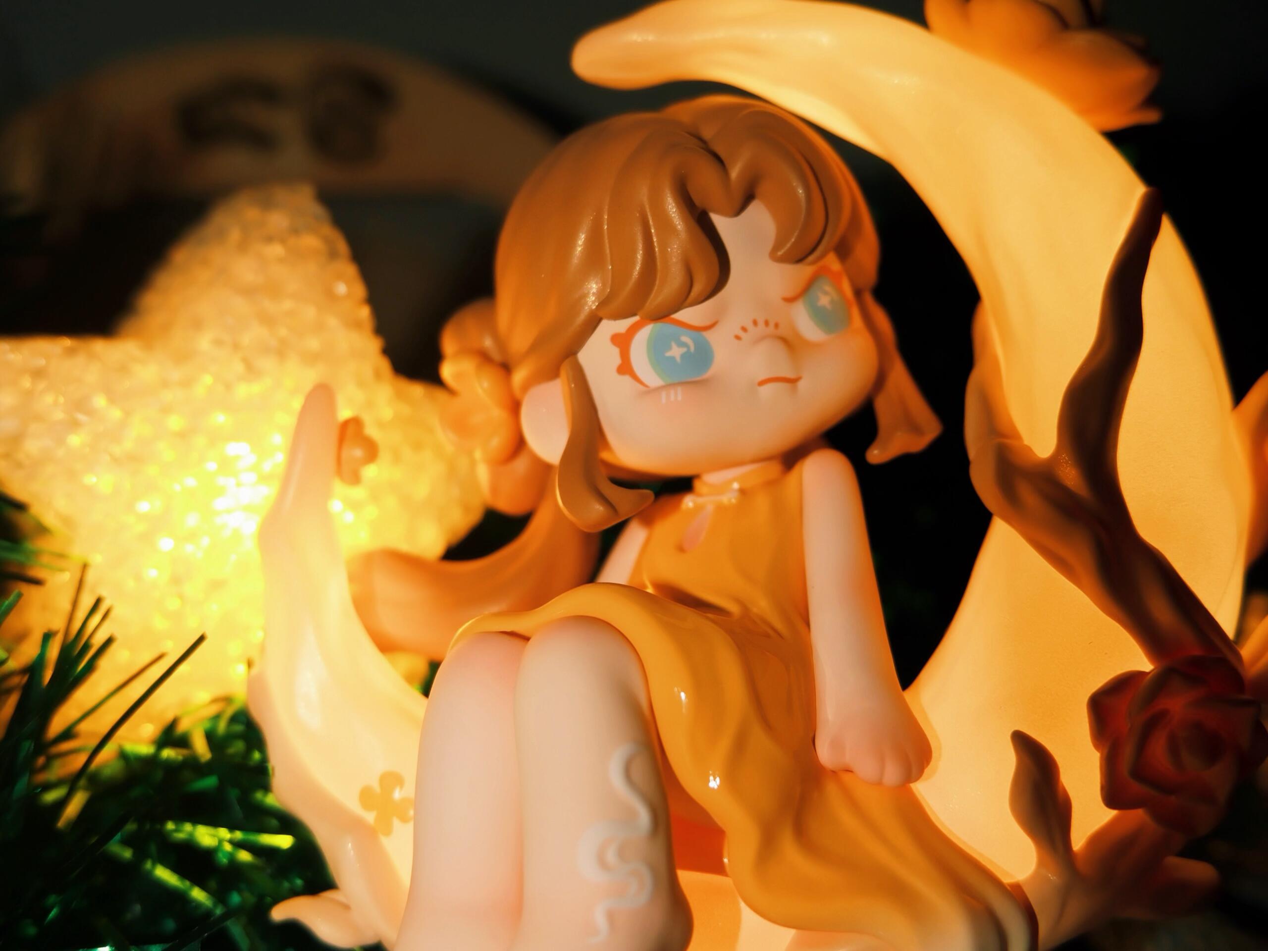 DORA Happily Ever After Figurine