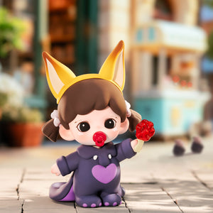 Zoraa loves Finnick Figurine Series Figures