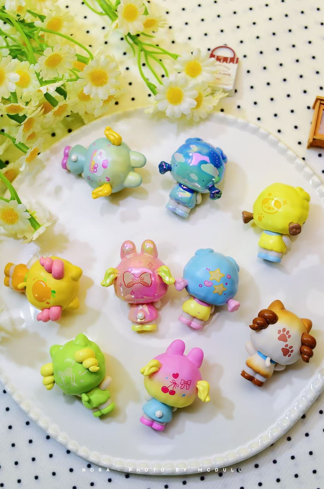 Nora Sweetheart Garden Party Blind Box Series Figures