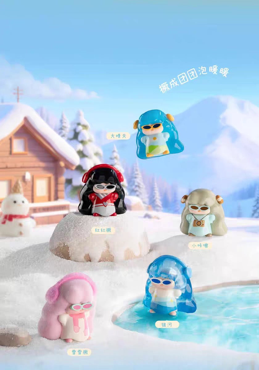 Take a holiday!Jue girl BLIND BOX Series Figures