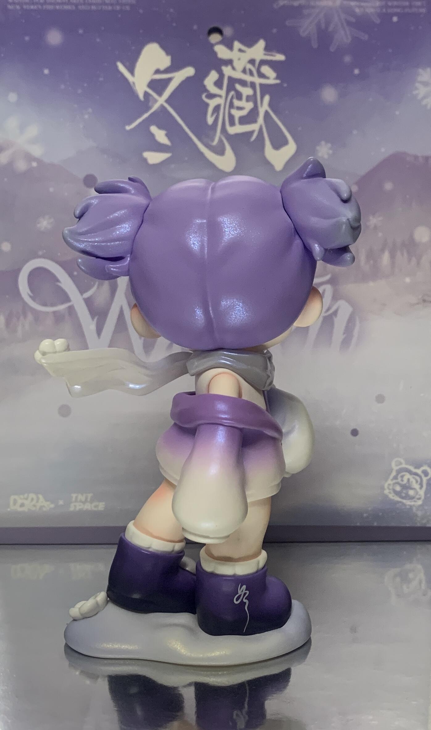 DORA Winter Collection Figure