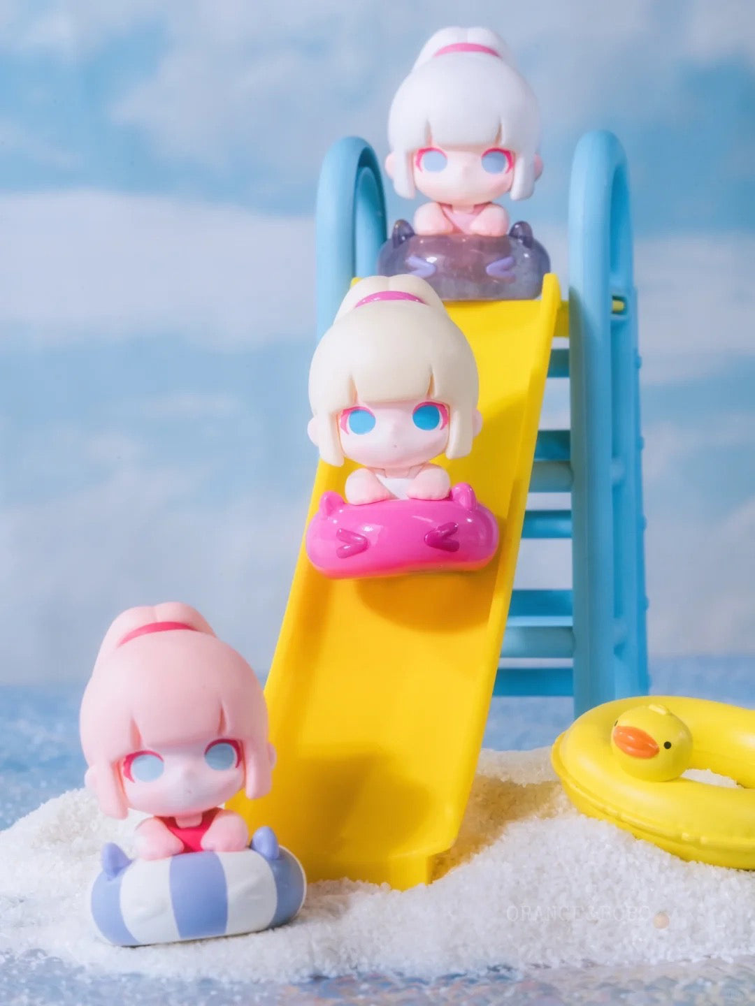 Pool party mini BLIND BOX Series Figures