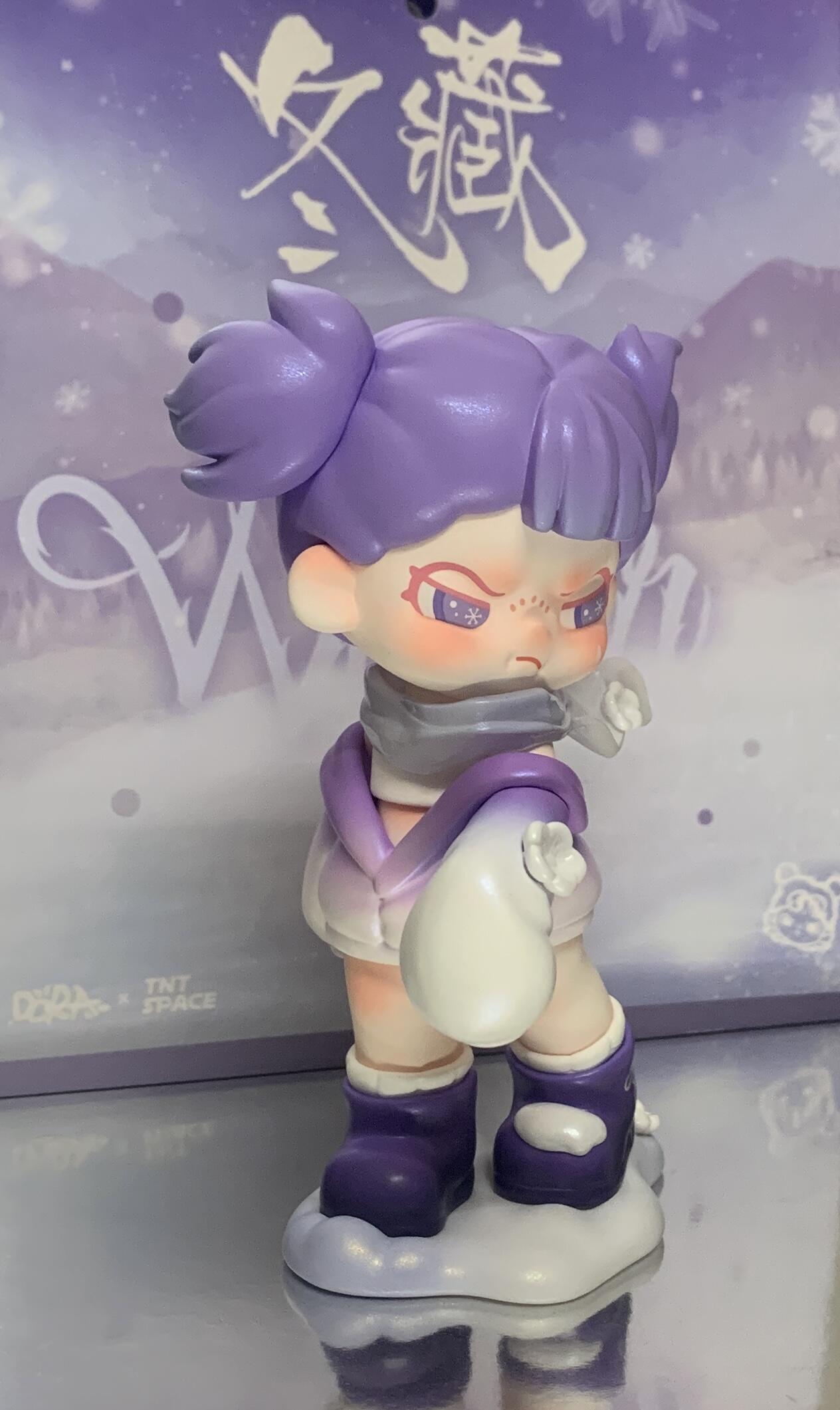 DORA Winter Collection Figure