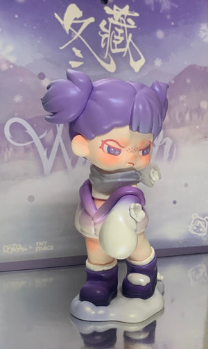 DORA Winter Collection Figure