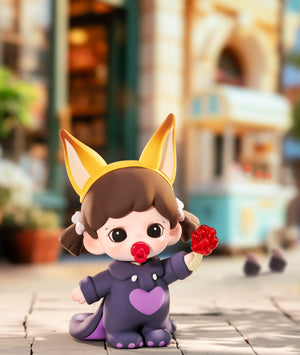 Zoraa loves Finnick Figurine Series Figures